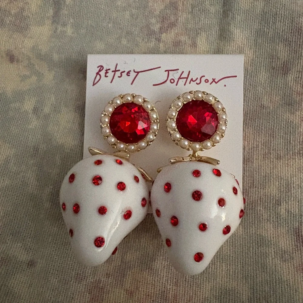 Betsey Johnson new betsey